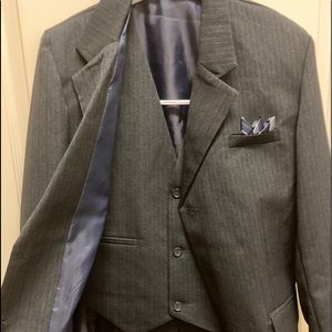 Boys 3 piece Navy pinstripe suit- NWOT